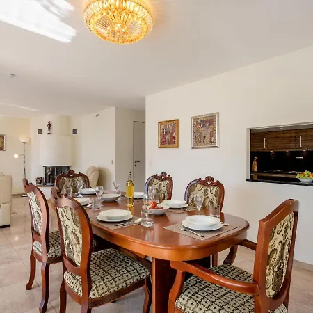 Le Belvedere D1-4 By Interhome Μοντρέ