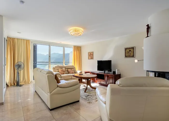 Lägenhet Le Belvedere D1-4 By Interhome Montreux