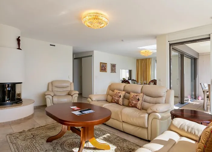 Le Belvedere D1-4 By Interhome * Montreux